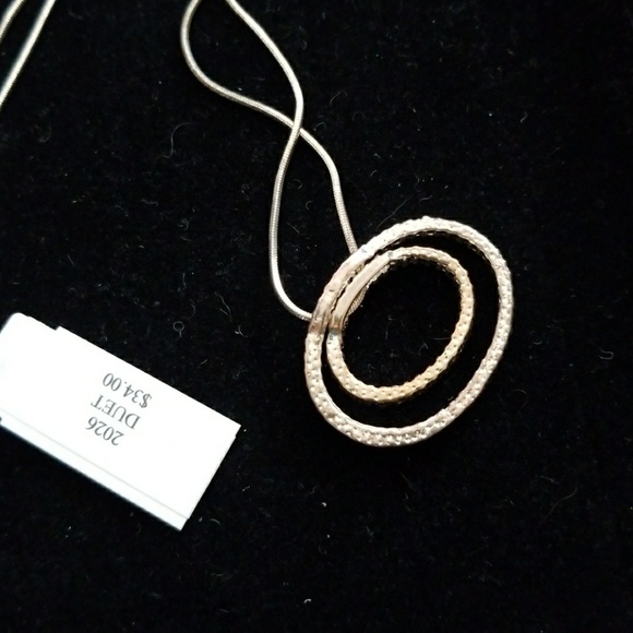 Necklace - Picture 2 of 4